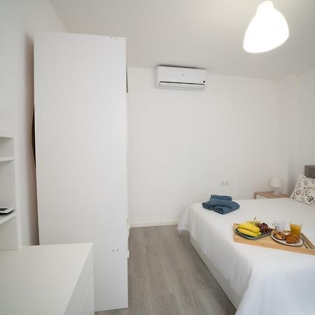 1 Room Playa Pedregalejo Малага Екстер'єр фото